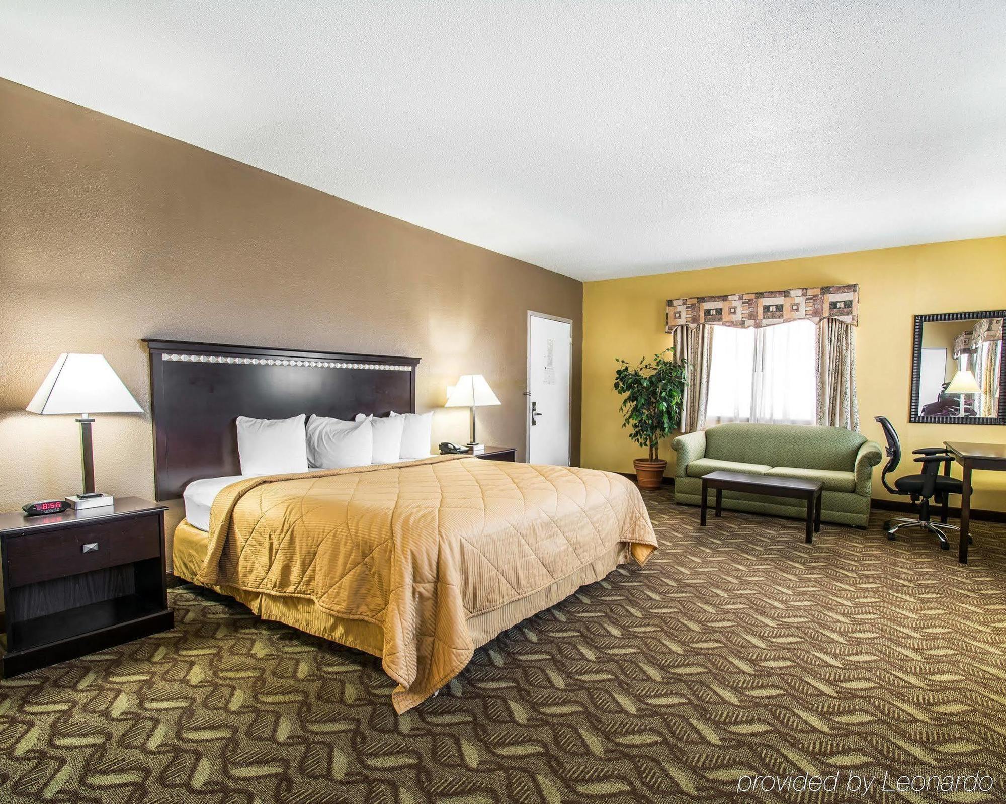 Red Roof Inn Evergreen Exterior photo